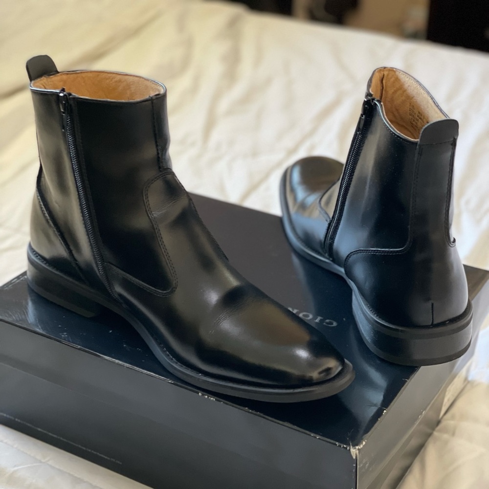 Giorgio Brutini black leather boots
